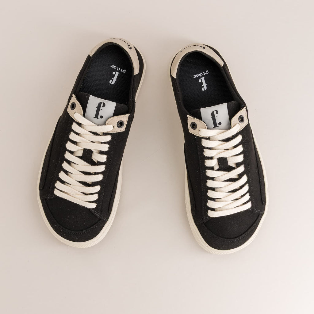 wide toe box sneakers