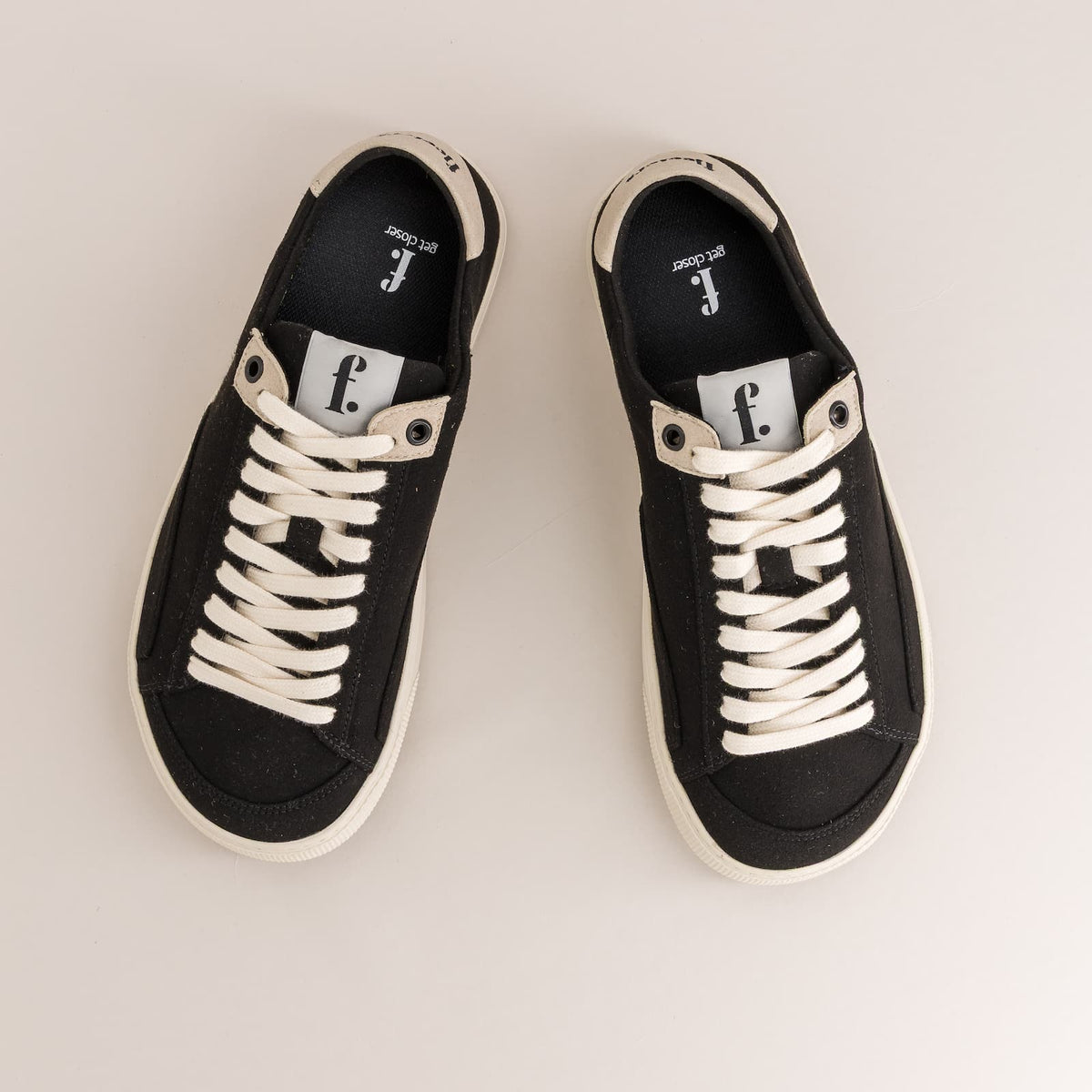 wide toe box sneakers