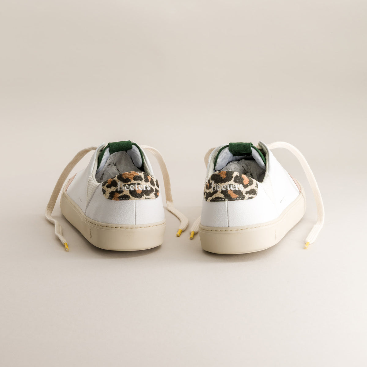 Barefoot sneakers Everest & Leopard - Back view