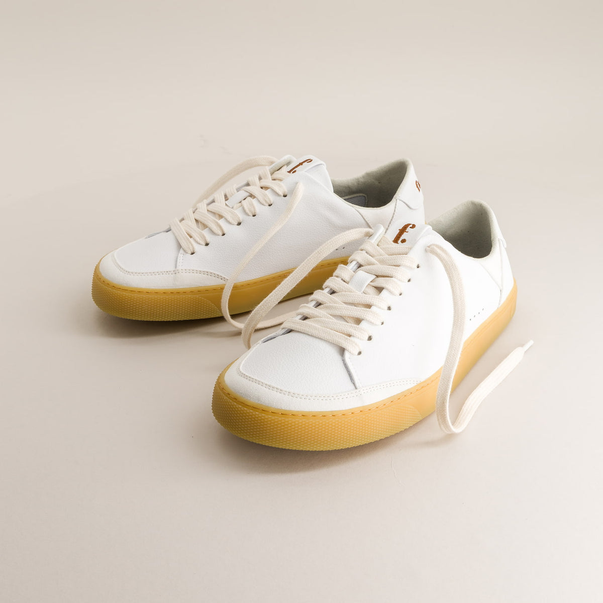 Barefoot sneakers White Gum - front view